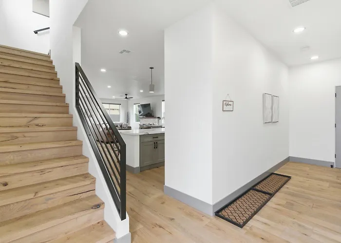Beautiful Home Near Asu Families & Groups Welcome Holiday home *