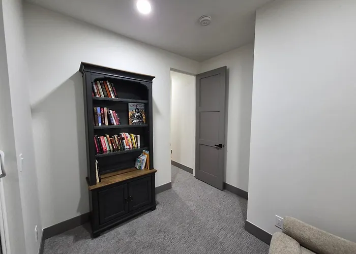 Beautiful Home Near Asu Families & Groups Welcome Holiday home Tempe