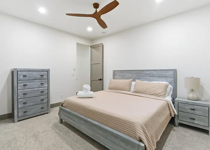 Beautiful Home Near Asu Families & Groups Welcome * Tempe